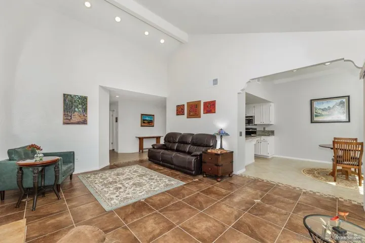 1741 Cypress Point Gln, Escondido, California 92026