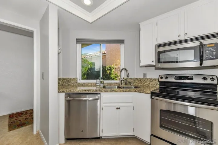 1741 Cypress Point Gln, Escondido, California 92026
