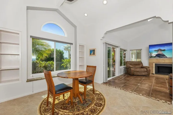 1741 Cypress Point Gln, Escondido, California 92026