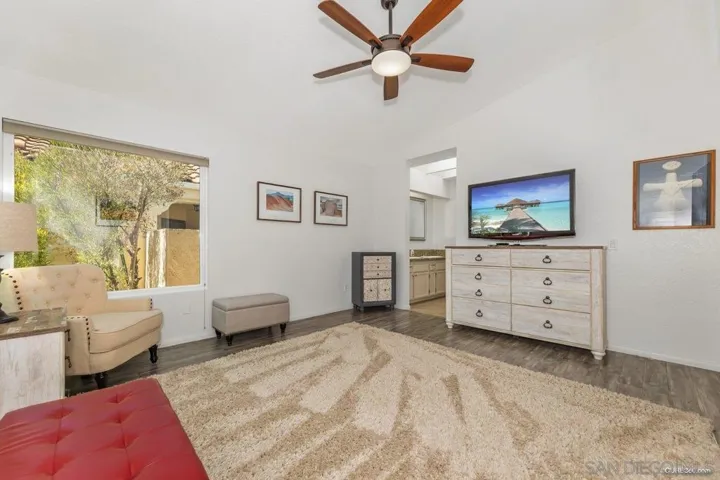 1741 Cypress Point Gln, Escondido, California 92026