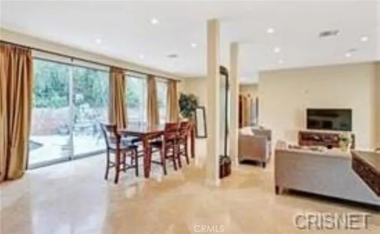 5353 Shirley Avenue, Tarzana, California 91356