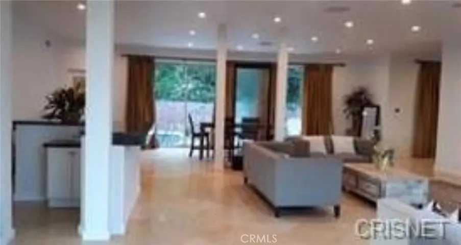 5353 Shirley Avenue, Tarzana, California 91356
