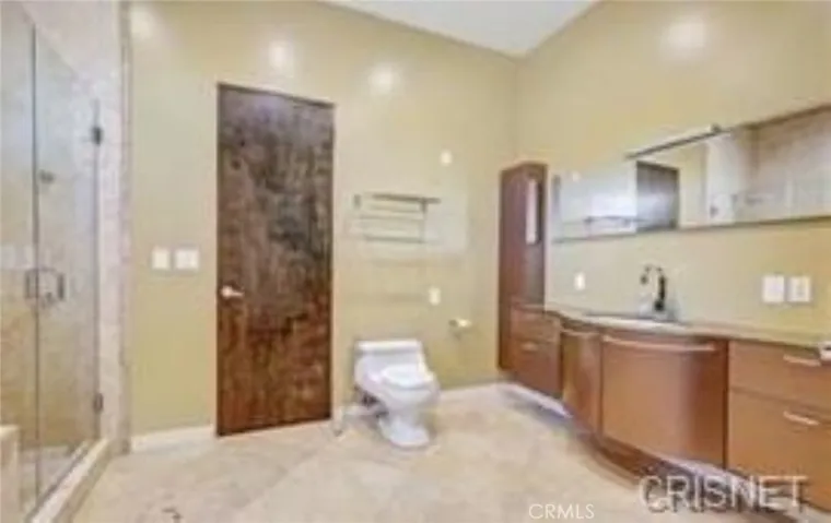 5353 Shirley Avenue, Tarzana, California 91356