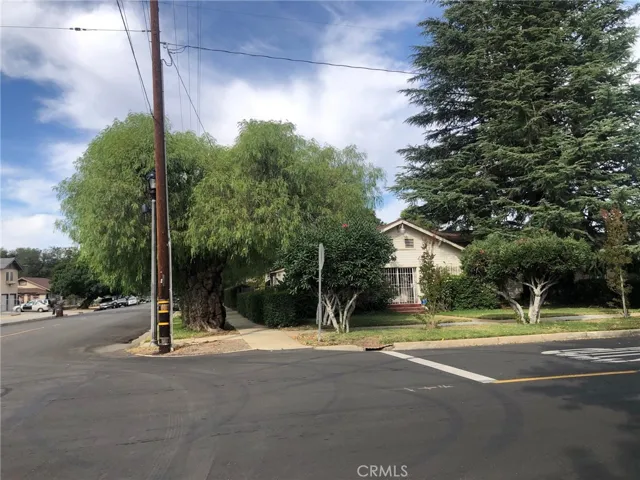 701 Euclid Avenue, Beaumont, California 92223