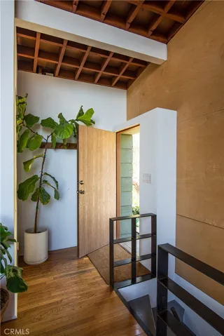 8661 Nash Drive, Los Angeles, California 90046