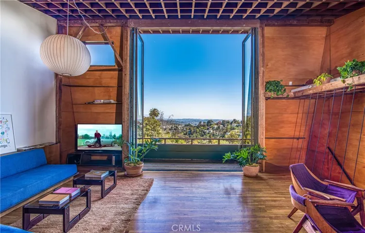 8661 Nash Drive, Los Angeles, California 90046