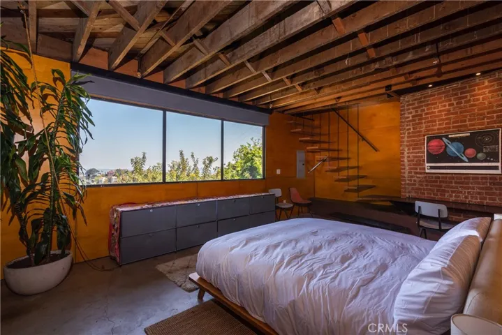 8661 Nash Drive, Los Angeles, California 90046