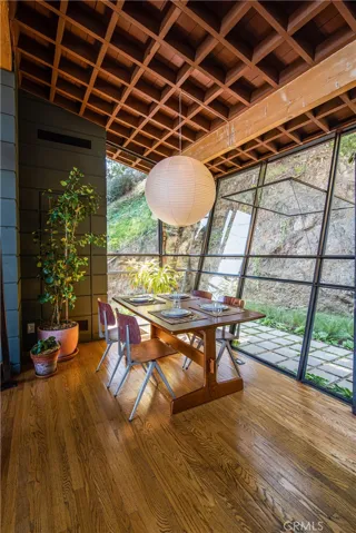 8661 Nash Drive, Los Angeles, California 90046