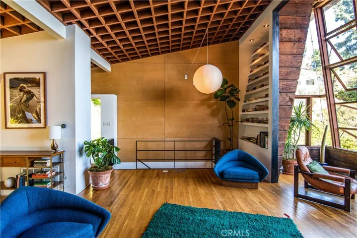 8661 Nash Drive, Los Angeles, California 90046