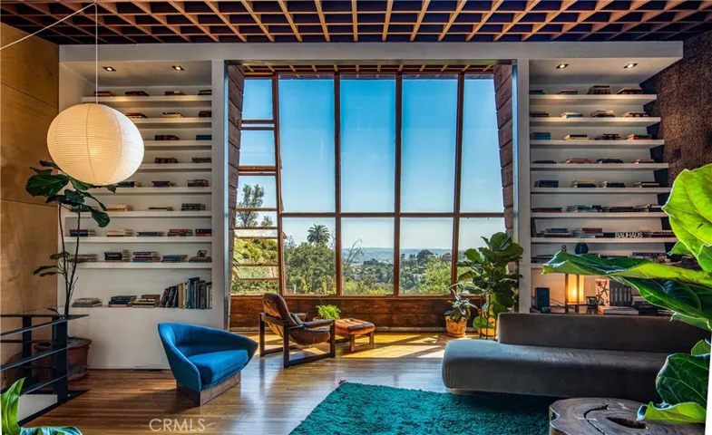 8661 Nash Drive, Los Angeles, California 90046