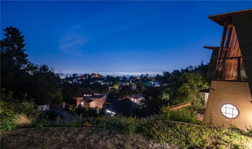 8661 Nash Drive, Los Angeles, California 90046