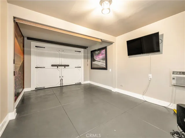 124 W Arrow Hwy, Upland, California 91786