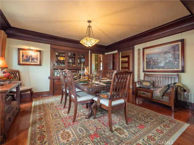 124 W Arrow Hwy, Upland, California 91786