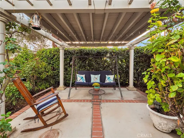 124 W Arrow Hwy, Upland, California 91786