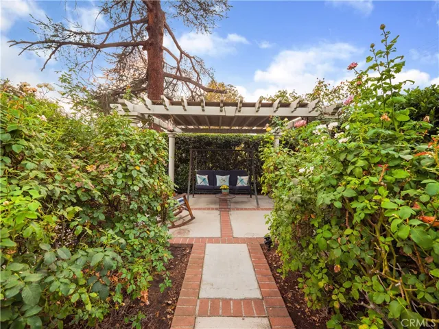 124 W Arrow Hwy, Upland, California 91786