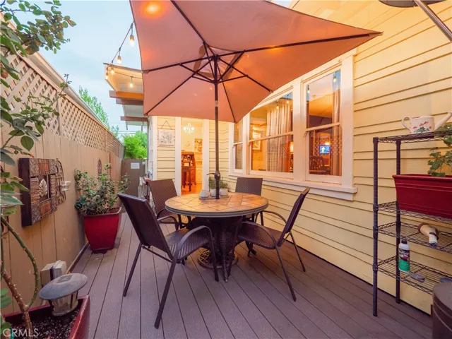 124 W Arrow Hwy, Upland, California 91786