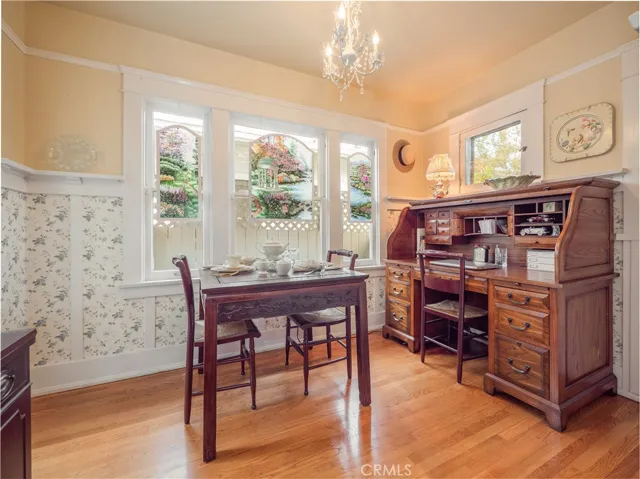 124 W Arrow Hwy, Upland, California 91786