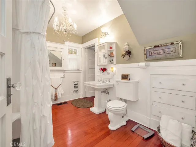 124 W Arrow Hwy, Upland, California 91786
