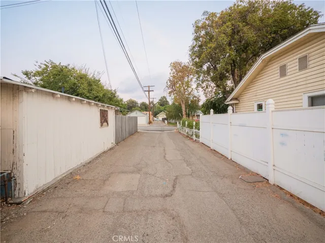 124 W Arrow Hwy, Upland, California 91786