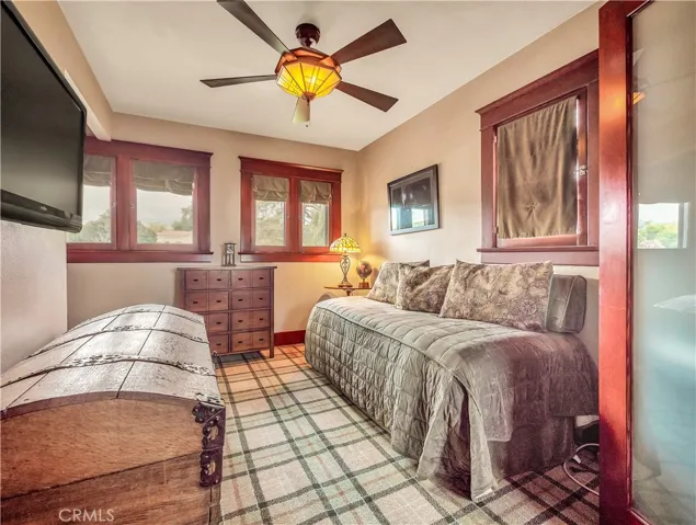 124 W Arrow Hwy, Upland, California 91786