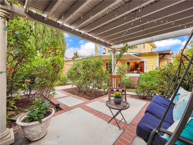 124 W Arrow Hwy, Upland, California 91786