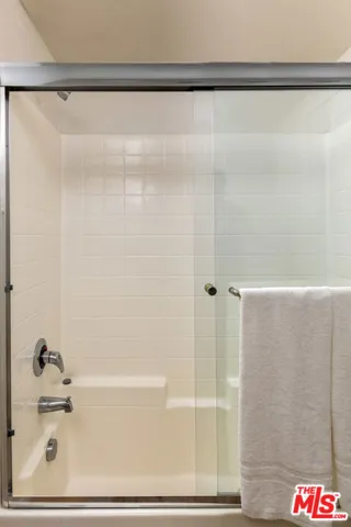 3740 Santa Rosalia Drive 220, Los Angeles, California 90008