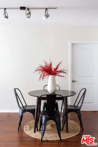 3740 Santa Rosalia Drive 220, Los Angeles, California 90008