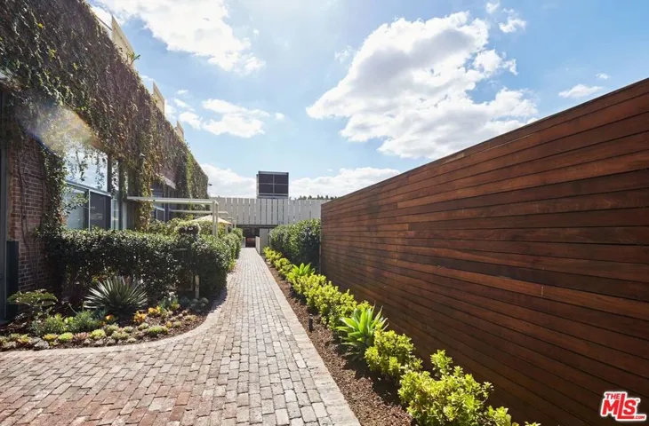 1850 Industrial Street 209, Los Angeles, California 90021