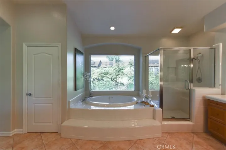 11 Trailwood, Irvine, California 92620