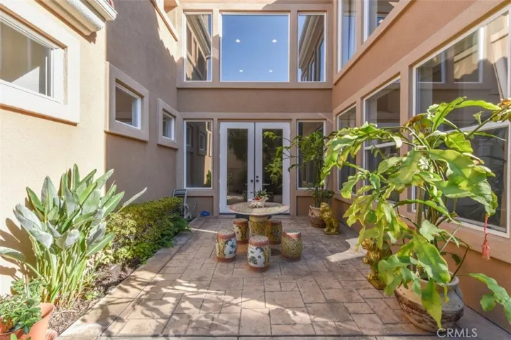 11 Trailwood, Irvine, California 92620