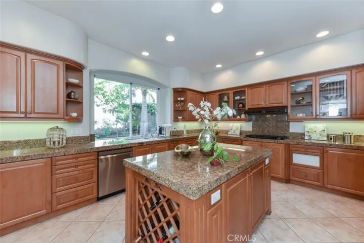 11 Trailwood, Irvine, California 92620