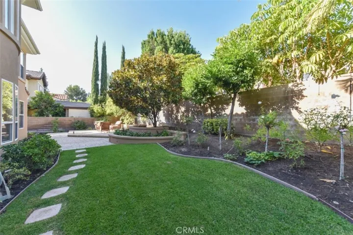 11 Trailwood, Irvine, California 92620