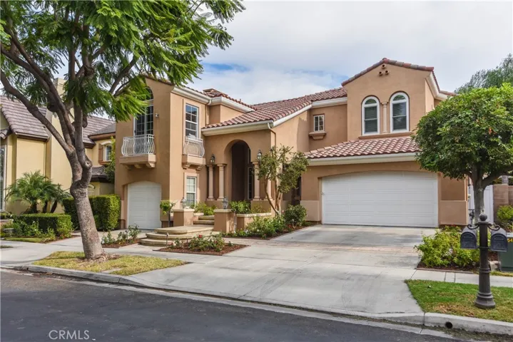 11 Trailwood, Irvine, California 92620