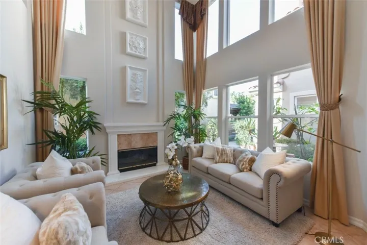 11 Trailwood, Irvine, California 92620