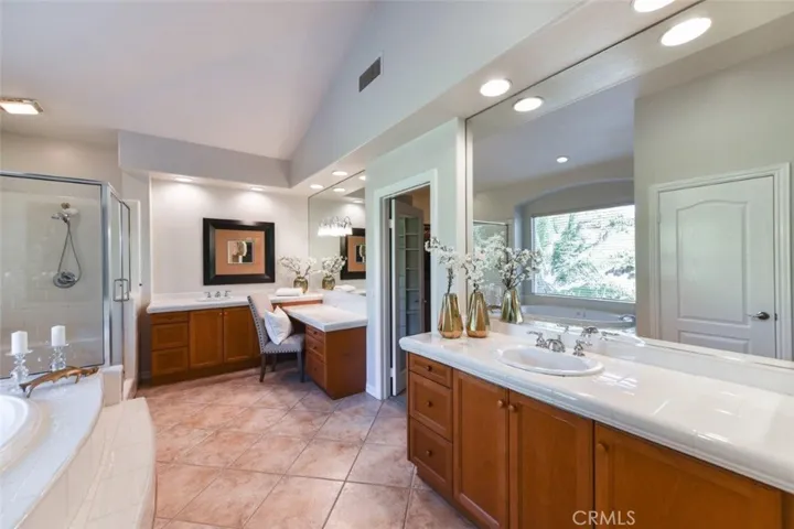 11 Trailwood, Irvine, California 92620