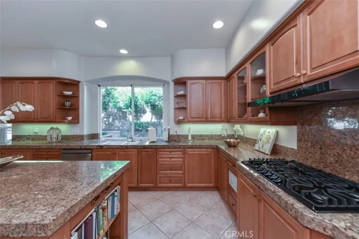 11 Trailwood, Irvine, California 92620