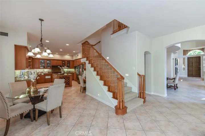 11 Trailwood, Irvine, California 92620