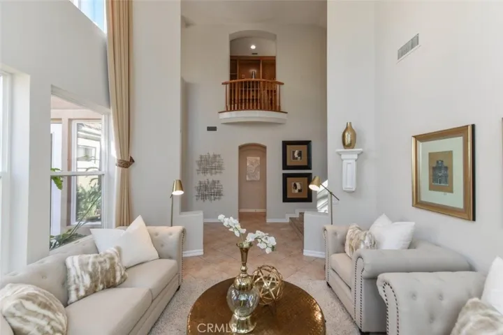 11 Trailwood, Irvine, California 92620