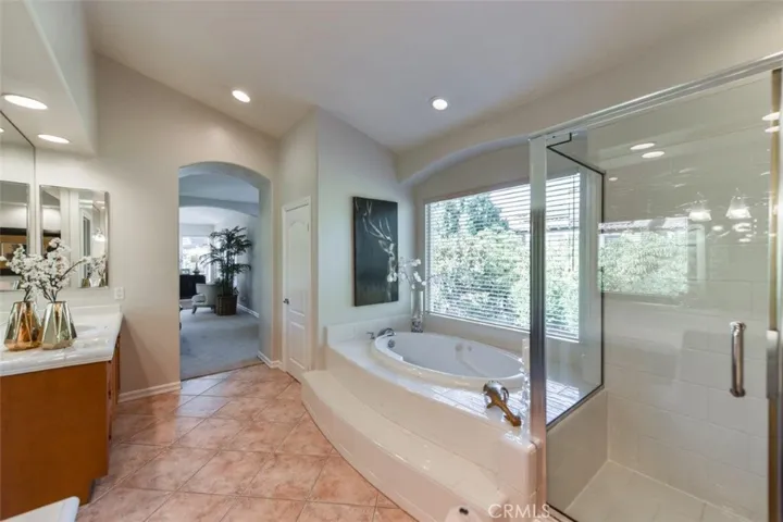 11 Trailwood, Irvine, California 92620