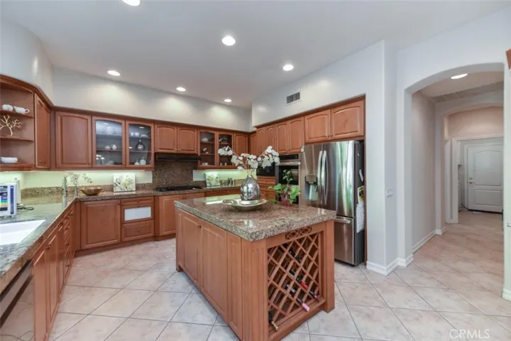 11 Trailwood, Irvine, California 92620