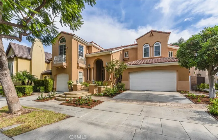 11 Trailwood, Irvine, California 92620