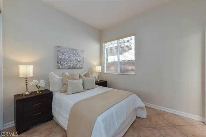11 Trailwood, Irvine, California 92620