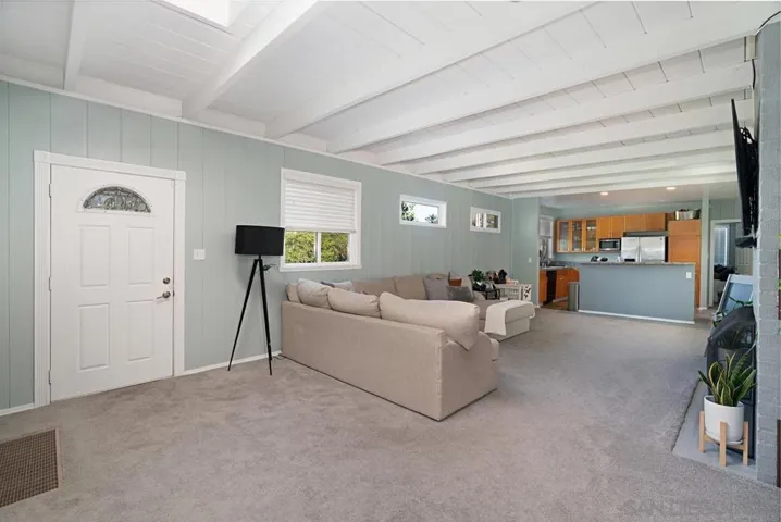 1291 Las Flores Dr, Carlsbad, California 92008