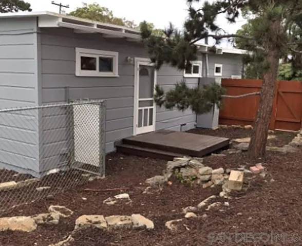 1291 Las Flores Dr, Carlsbad, California 92008