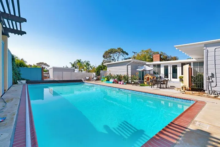 1291 Las Flores Dr, Carlsbad, California 92008