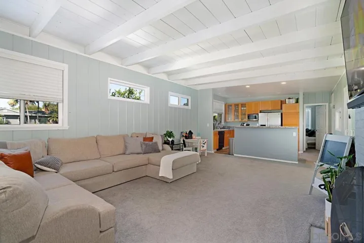 1291 Las Flores Dr, Carlsbad, California 92008