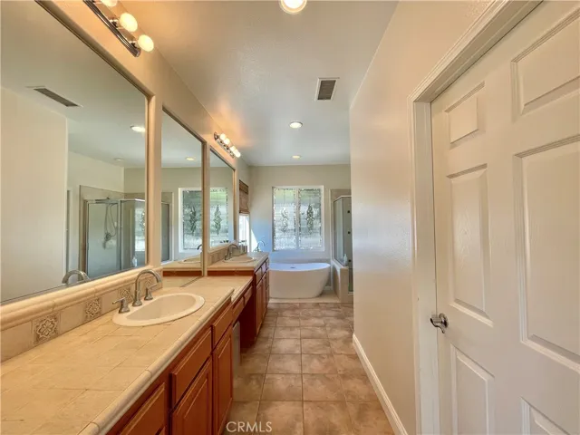 27657 Cobblestone Court, Valencia, California 91354