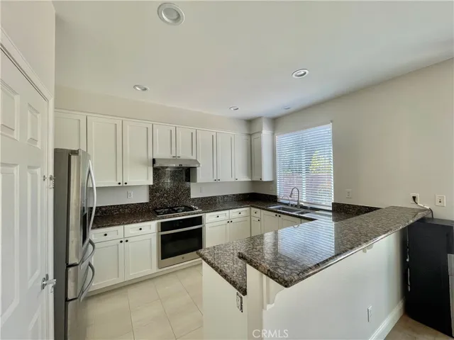 27657 Cobblestone Court, Valencia, California 91354
