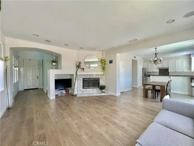 27657 Cobblestone Court, Valencia, California 91354