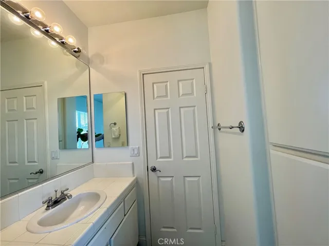27657 Cobblestone Court, Valencia, California 91354